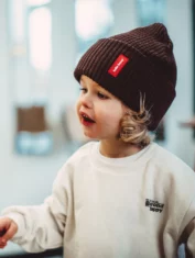 bonnet-colore-enfants-bebes-flow-marron-hello-hossy