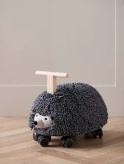 1000919-Ride-along-hedgehog-E_7 AW24_Fill_500x750_50_50_webp
