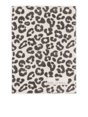 chloe-graou-greige-rose-in-april-395657_A chloe-graou-greige-rose-in-april-395657_A